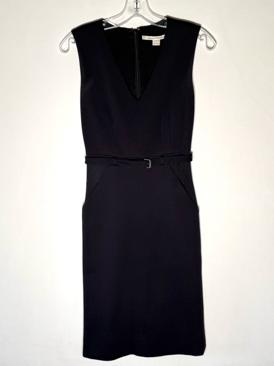 Diane Von Furstenberg Dresses & Skirts - Diane Von Furstenberg Sleeveless V-Neck Sheath Dress with Waist Belt